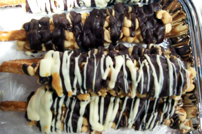 Dark Chocolate Peanut Turtle Rods